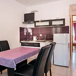 Apartment Pitarevic Saplunara